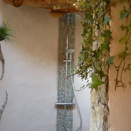 Hobbit Et Figuiers Bed & Breakfast 3*