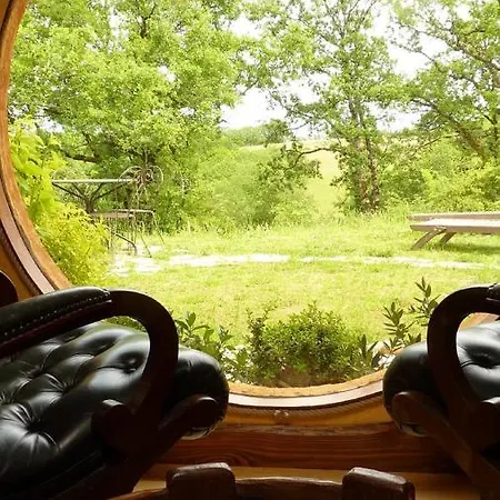 Hobbit Et Figuiers Bed & Breakfast 3*