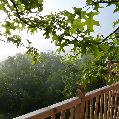 Hobbit Et Figuiers Bed and Breakfast 3*