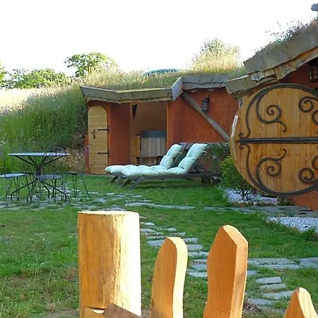 Hobbit Et Figuiers Bed & Breakfast