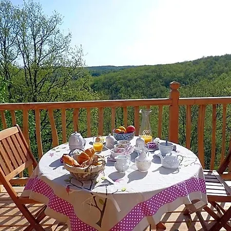 Hobbit Et Figuiers Bed & Breakfast 3*