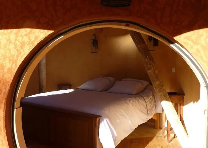 Hobbit Et Figuiers Eyvignes-et-Eybenes